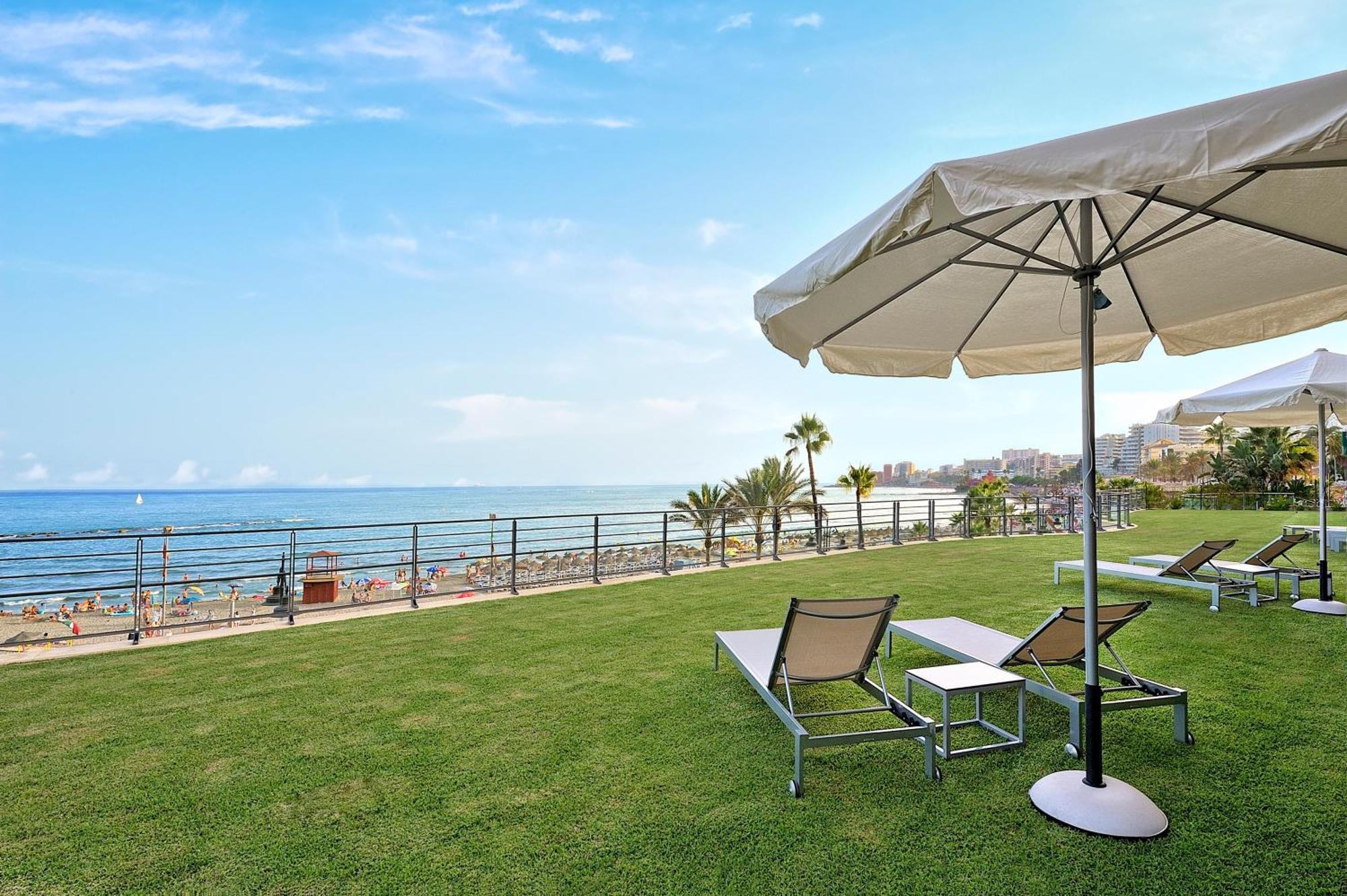 Vincci Selección Aleysa Benalmádena Exterior foto The beach at the Dan Hotel
