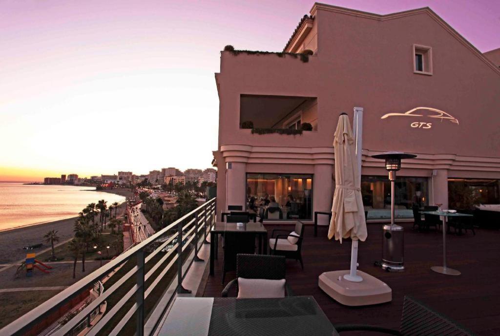 Vincci Selección Aleysa Benalmádena Exterior foto The hotel's terrace